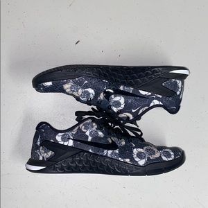 Women’s Nike Metcon 4